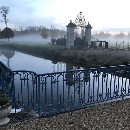 Chateau De Vitry-La-Ville Экстерьер фото